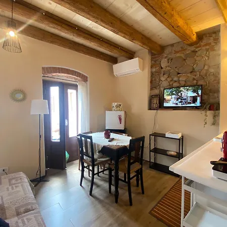 Borgo Antico * Cola (Verona)